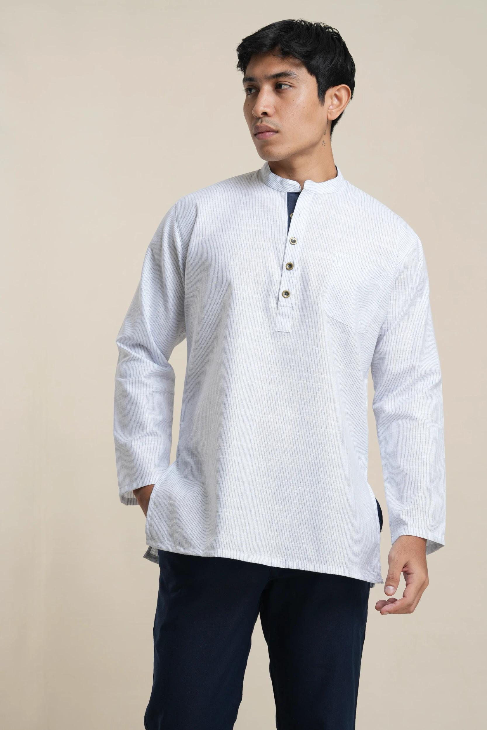 Men's linen kurta in Light Blue Stripe front view with mandarin collar — Tropic of Linen ST0133