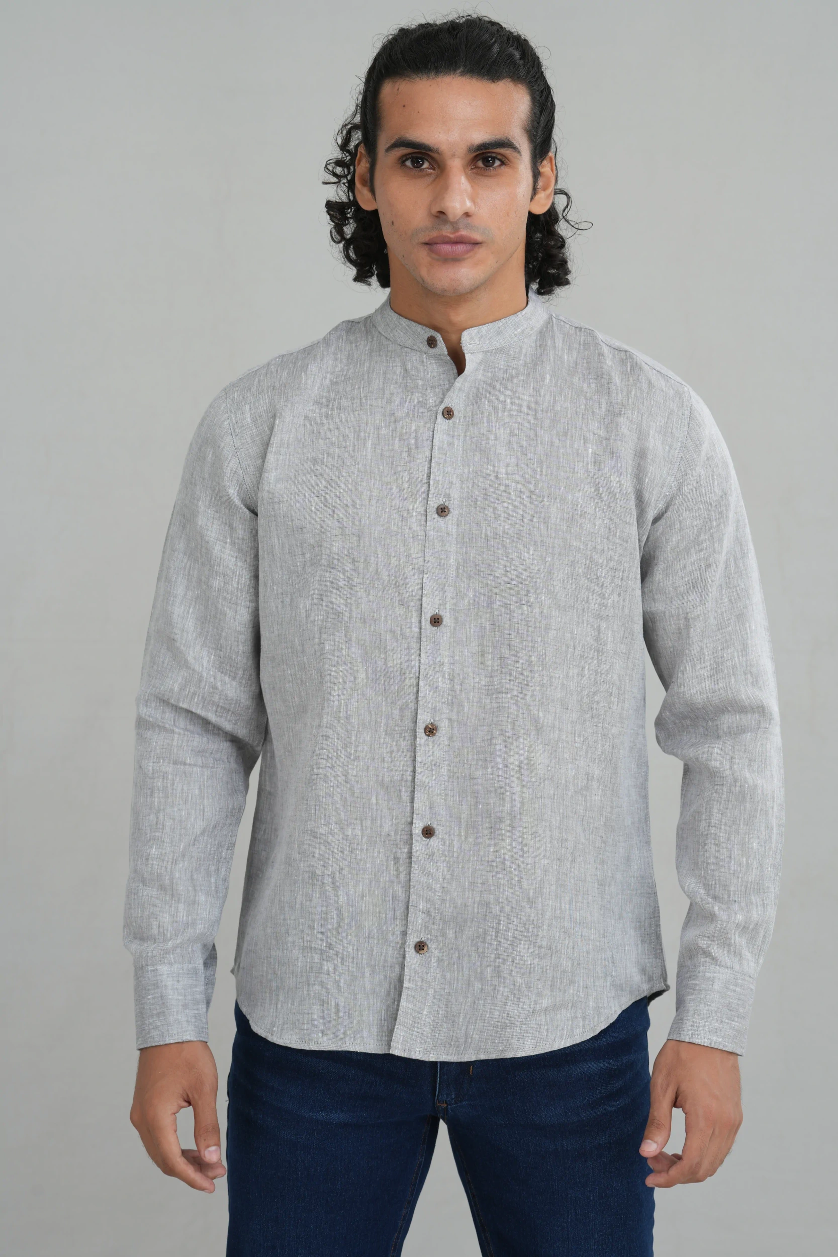 Men's mandarin collar shirt in pebble grey melange front view — Tropic of Linen GR0045