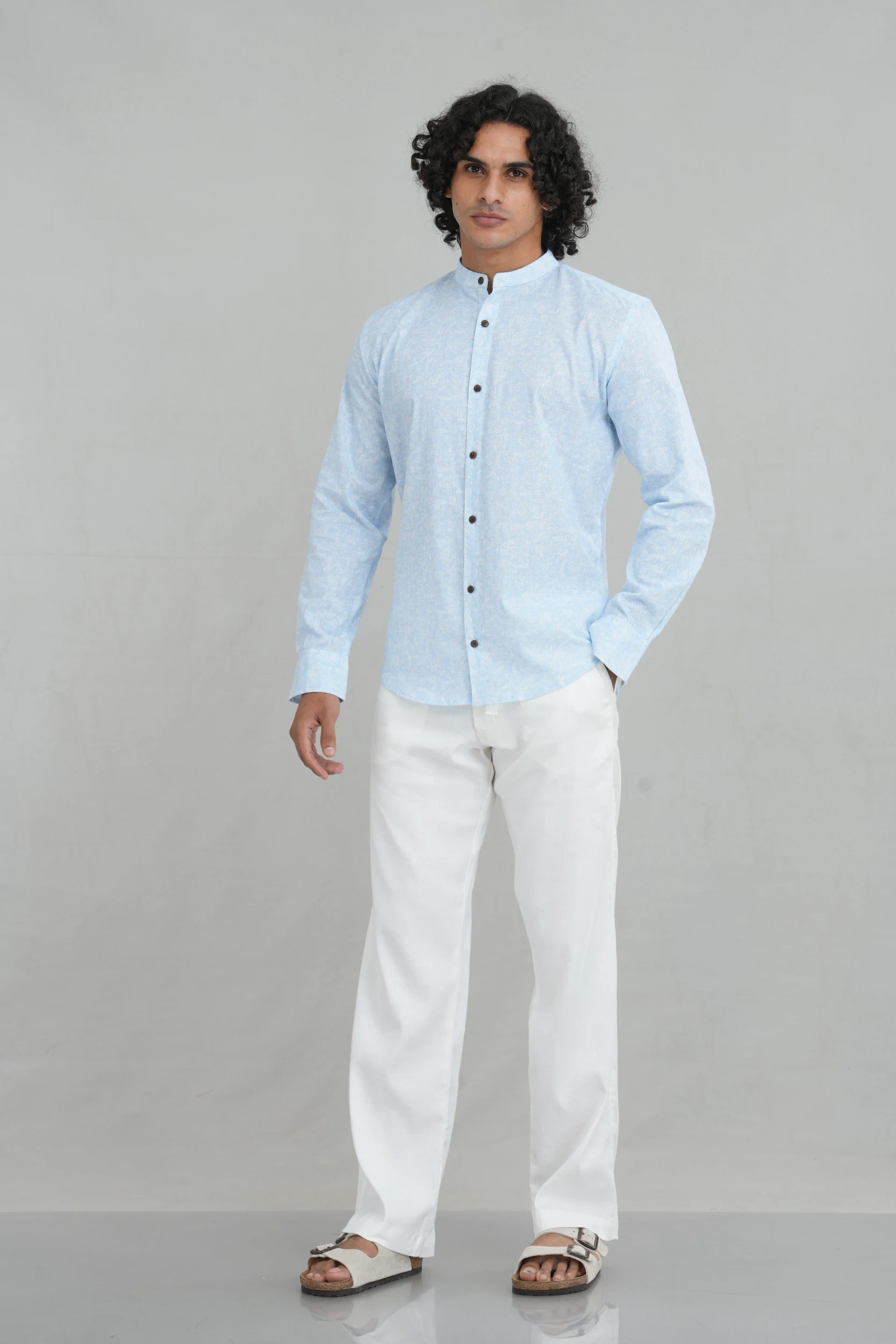 Men's mandarin collar shirt in soft grey melange front view — Tropic of Linen GR0046