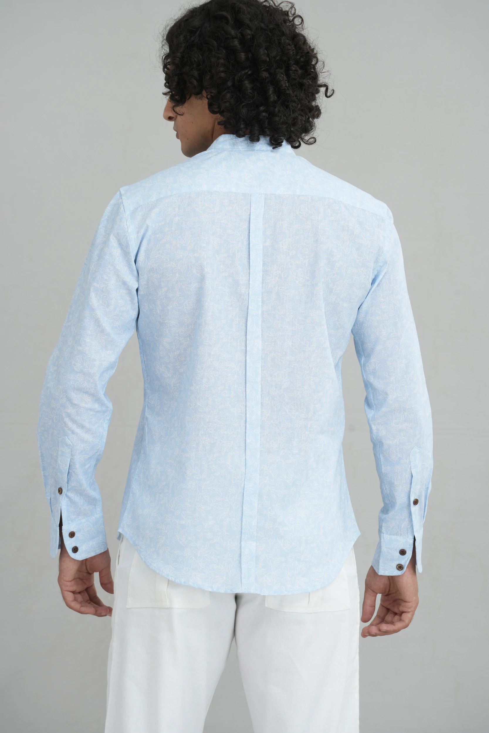 Men's mandarin collar shirt in soft grey melange back view — Tropic of Linen GR0046